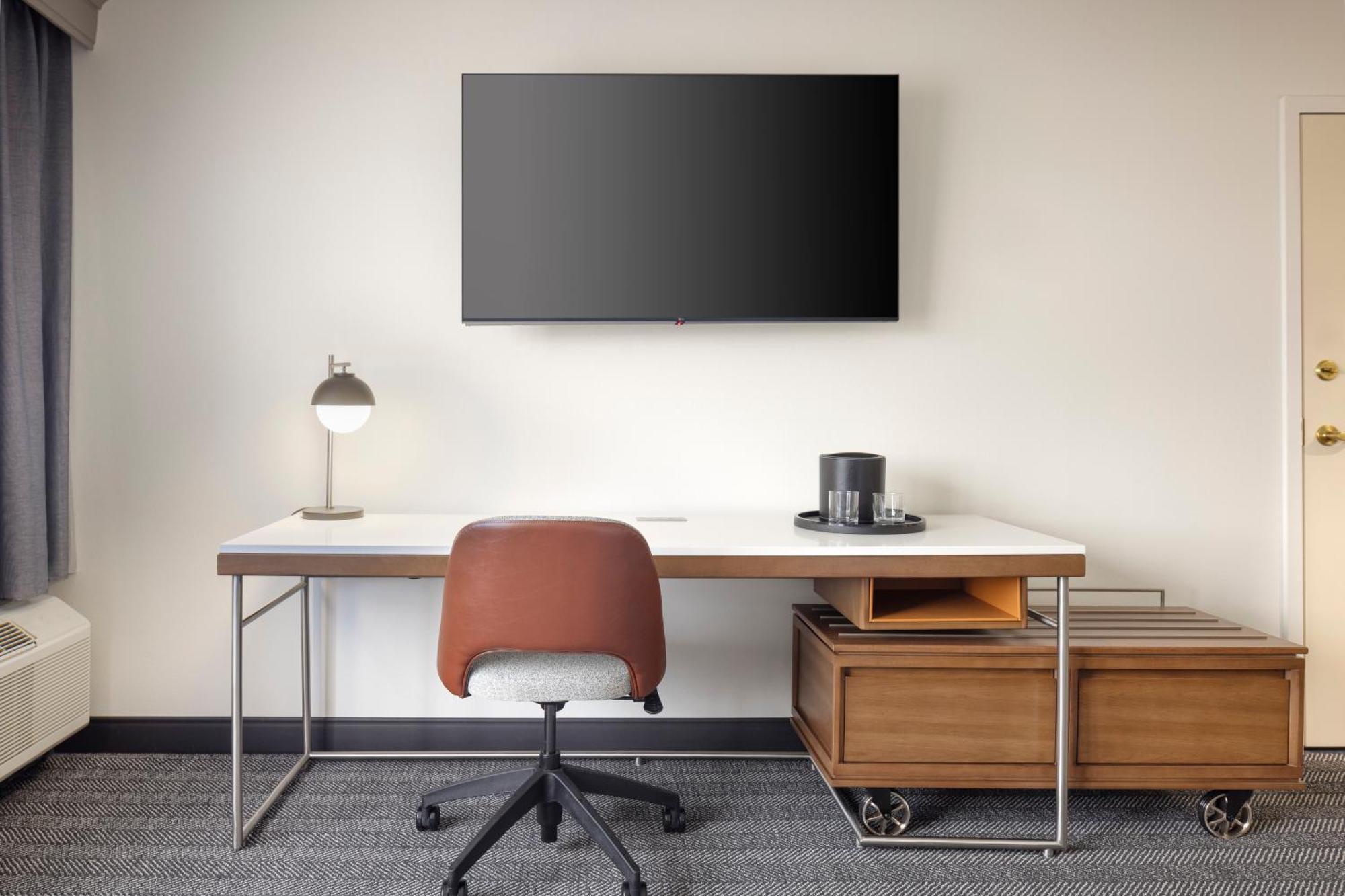 Courtyard By Marriott Springfield Airport Hotel Екстериор снимка